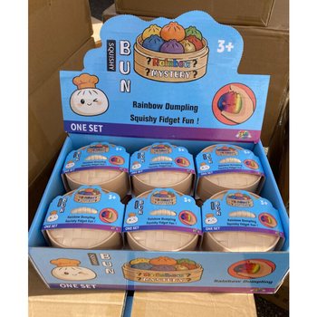 RAGE - RAINBOW Squishy Bun Dumplings STOR (8.5 x 8.5 x 4.8 Cm) - Viral 2026 Fidget Toy (12st)