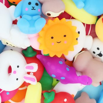 Mix av Squishy-figurer i hink (100 styck)