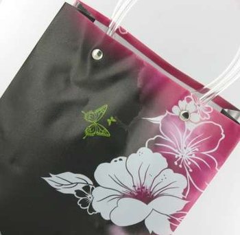 B&auml;rkasse / Presentp&aring;se Svart/Rosa/Vit Blomma Medium (12-pack)