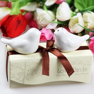 "LOVE BIRDS" Salt- och Pepparset Br&ouml;llopspresent (5 st)