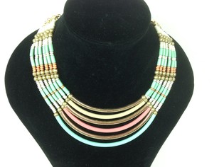 Lyxigt Halsband i Ibizastil Turkos / Creme / Guld (1 st)