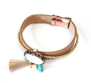 Brunt armband med sten (1 st)