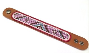 Läderarmband Aztek med röda strass (1 st)
