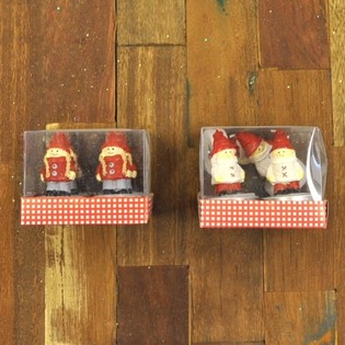 4 VÄRMELJUS JULFIGURER I PRESENTASK (12 st.)