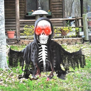 REAPER GROUNDBREAKER SKELETT MED BELYSNING 50 CM